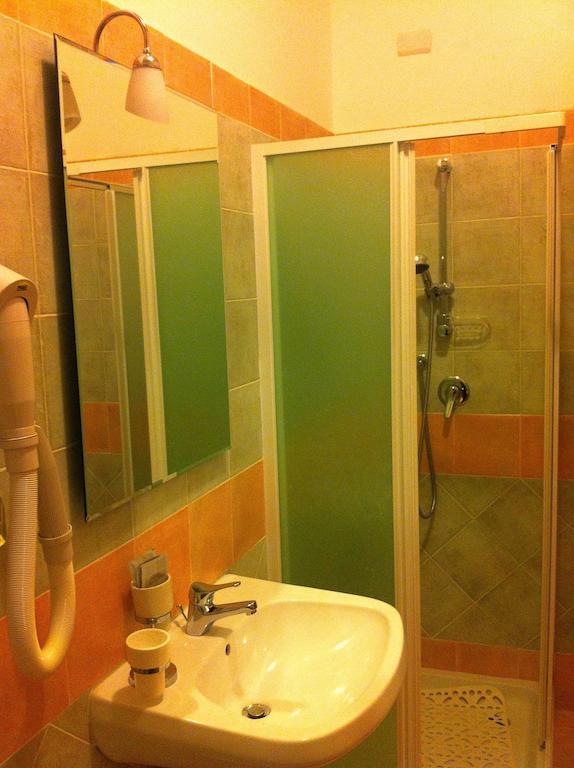 Hotel Eliseo Fiuggi Luaran gambar