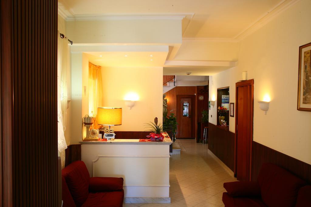 Hotel Eliseo Fiuggi Luaran gambar