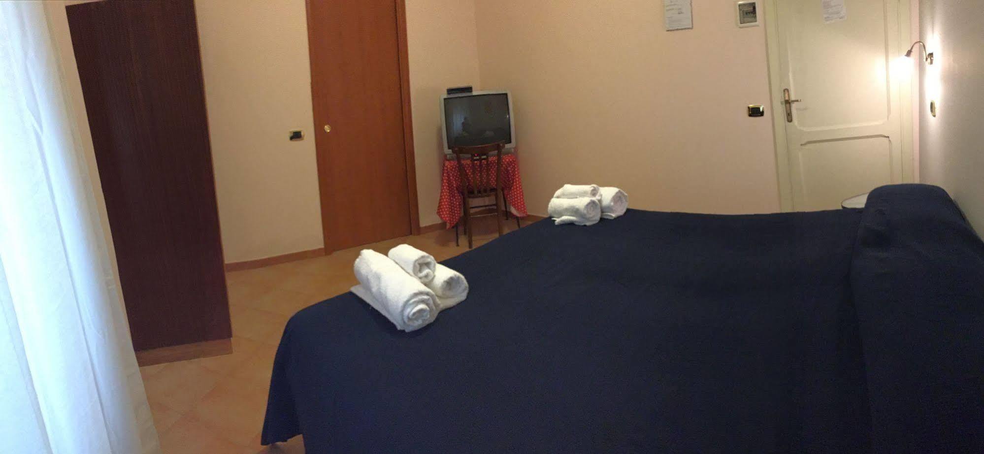 Hotel Eliseo Fiuggi Luaran gambar