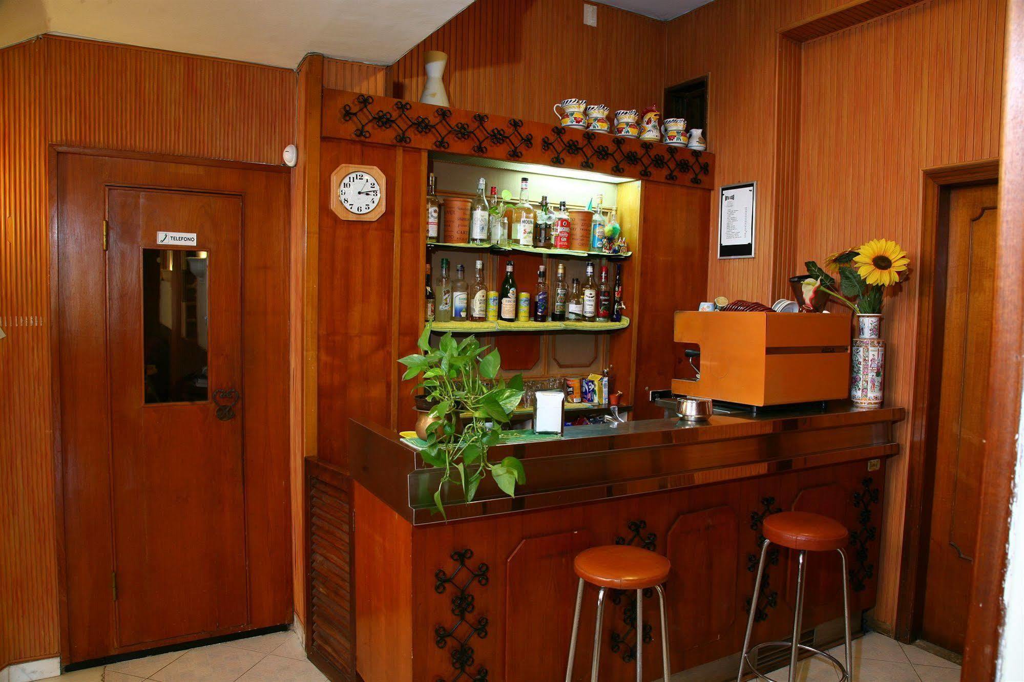 Hotel Eliseo Fiuggi Luaran gambar